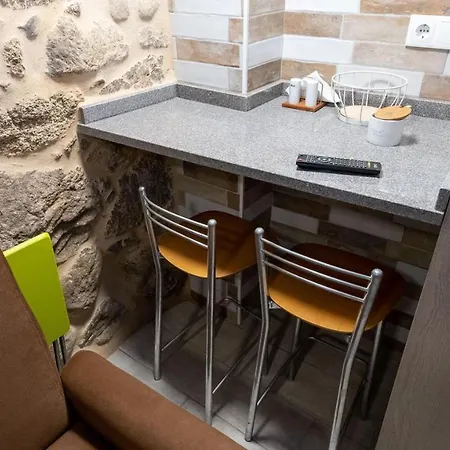 Chalet House - 1 Bedroom - 9388 *